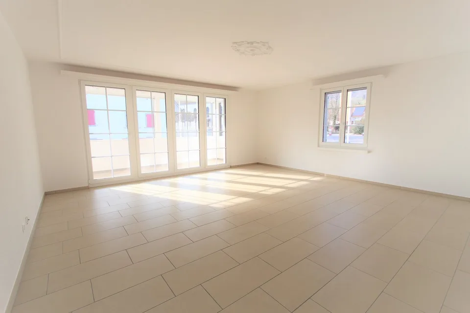 LOTS OF SPACE IN YOUR NEW HOME - Spacious 4.5-room maisonette apartment for rent.
