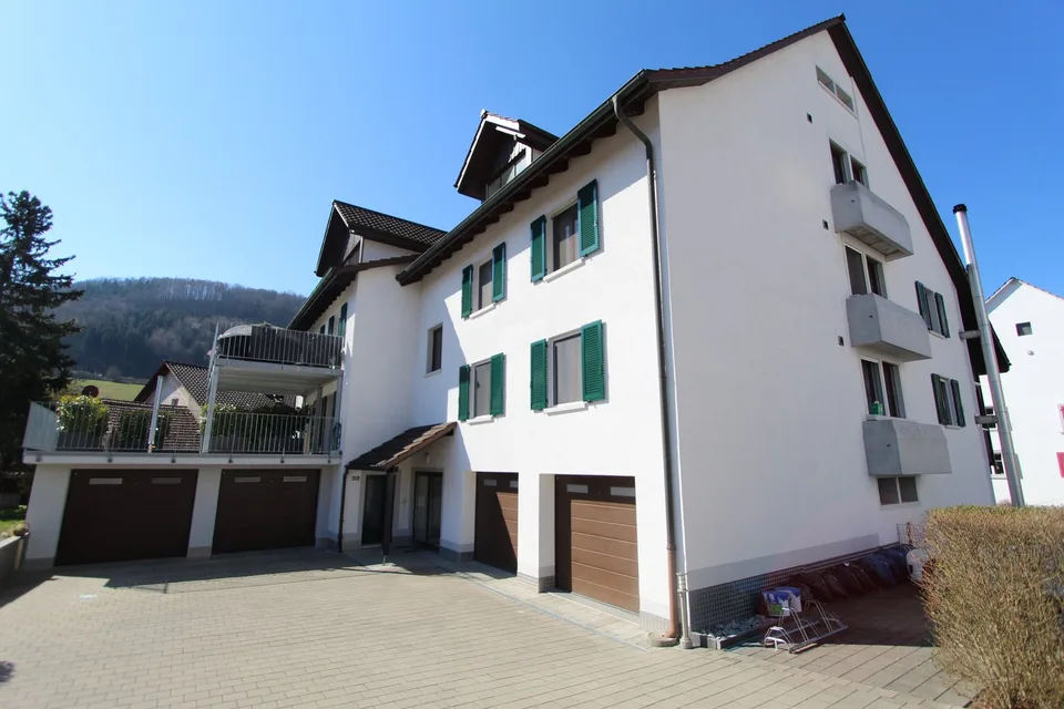 LOTS OF SPACE IN YOUR NEW HOME - Spacious 4.5-room maisonette apartment for rent.