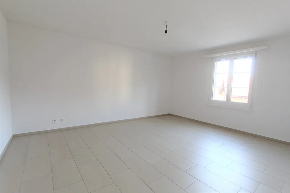 LOTS OF SPACE IN YOUR NEW HOME - Spacious 4.5-room maisonette apartment for rent.