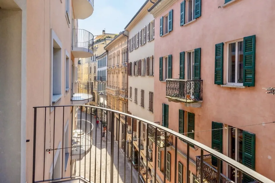 LIVING IN THE HEART OF LUGANO – photo 12 of 12