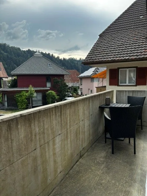 Charming 2.5-room apartment with balcony in Zollbrück