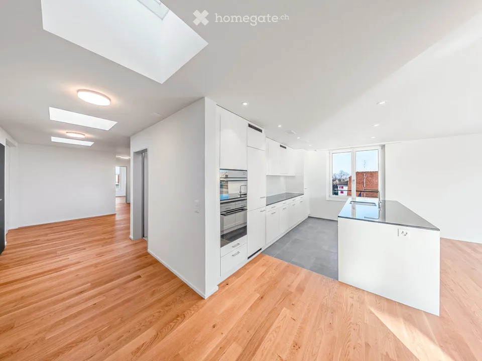 Modern attic apartment with great views, quiet, centrally located