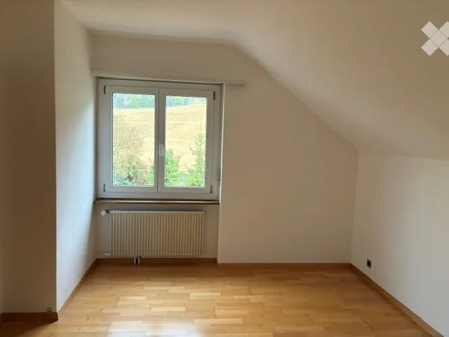 Charmant appartement 3.5 pièces avec balcon et belle vue à Belp