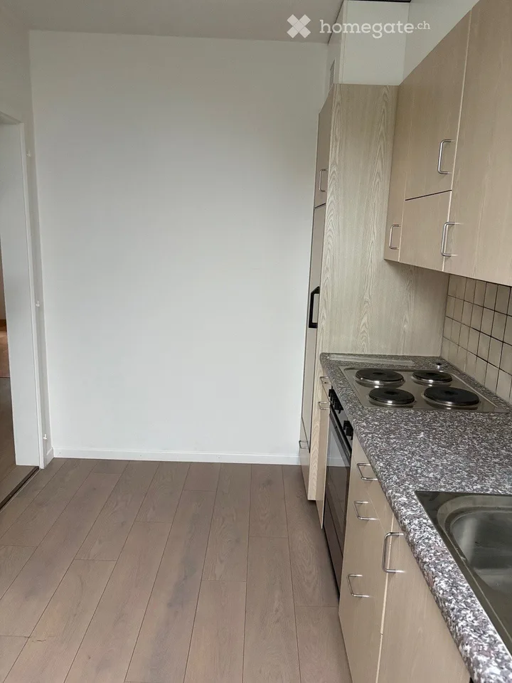 Charmant appartement 3.5 pièces avec balcon et belle vue à Belp