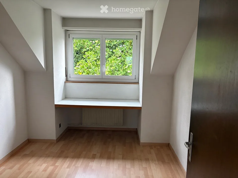 Charmant appartement 3.5 pièces avec balcon et belle vue à Belp
