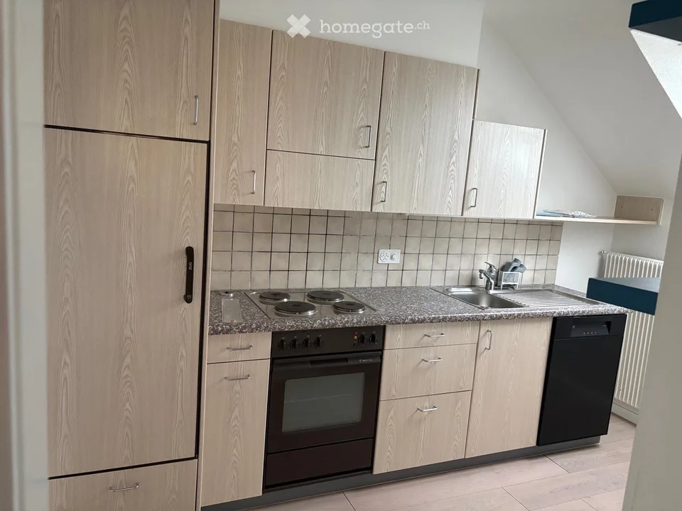 Charmant appartement 3.5 pièces avec balcon et belle vue à Belp