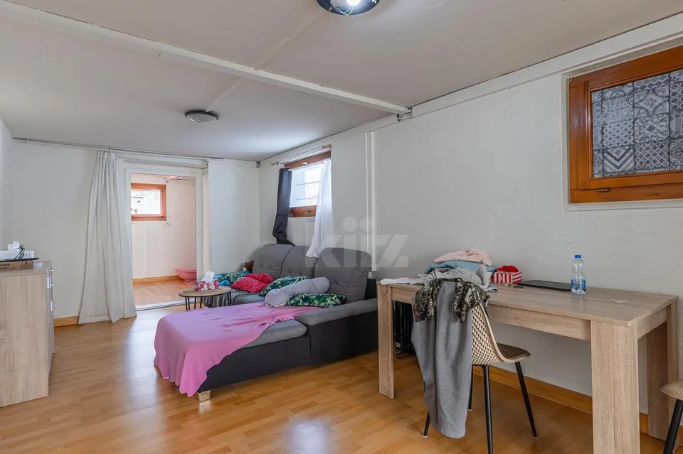 Charmanter Einzelhaus mit 3 Wohnungen – Foto 8 von 13