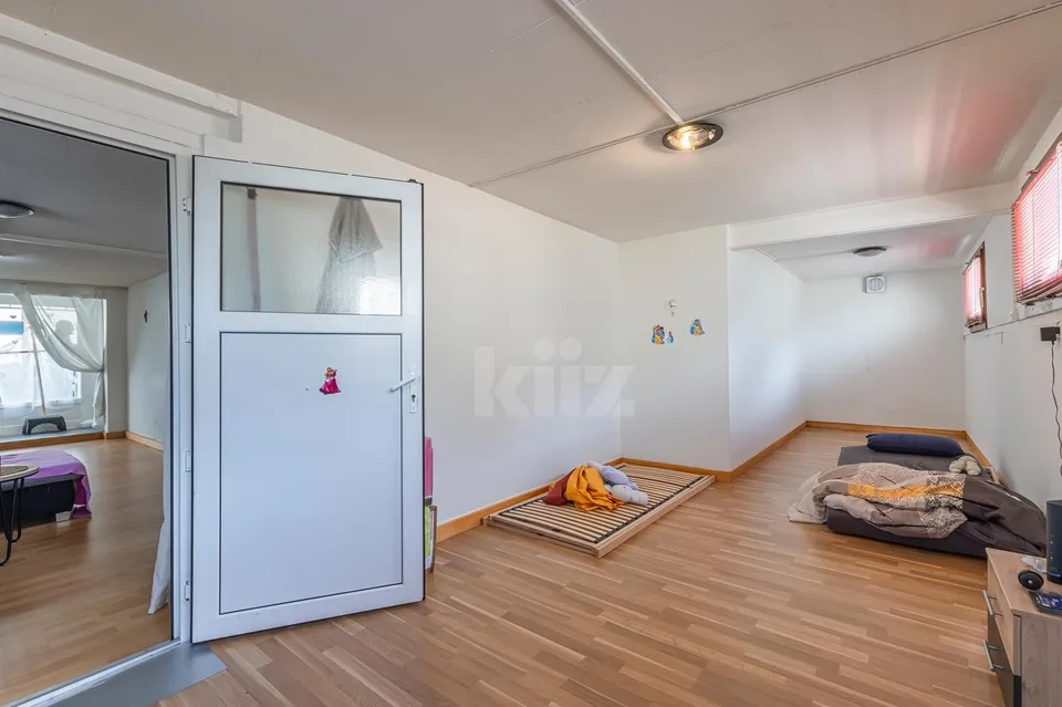 Charmanter Einzelhaus mit 3 Wohnungen – Foto 10 von 13