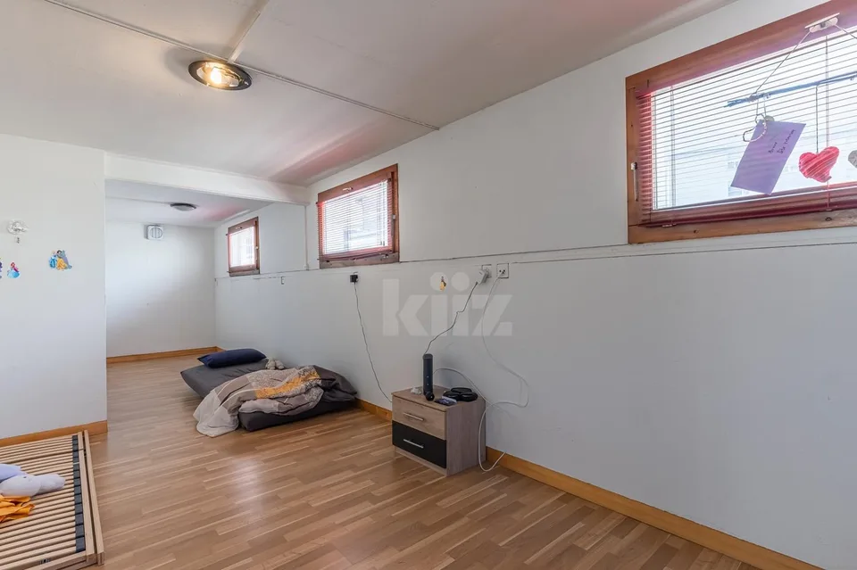 Charmanter Einzelhaus mit 3 Wohnungen – Foto 9 von 13