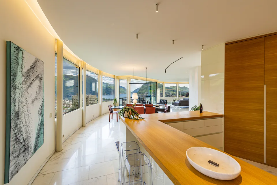 Moderna villa con privacy e stupenda vista lago – Foto 12 von 13