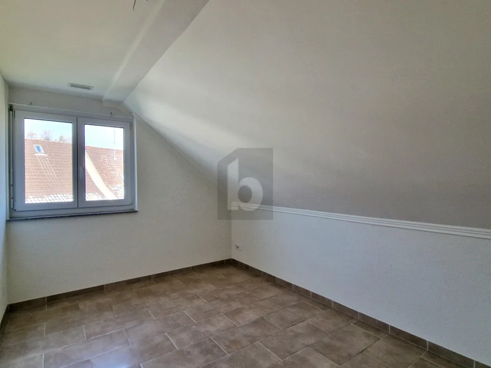 SPACIOUS WITH 2 TERRACES