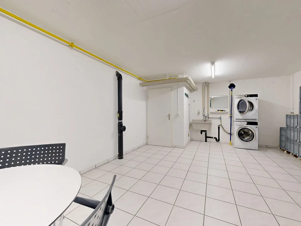 Central 3.5-room attic apartment – photo 9 of 12