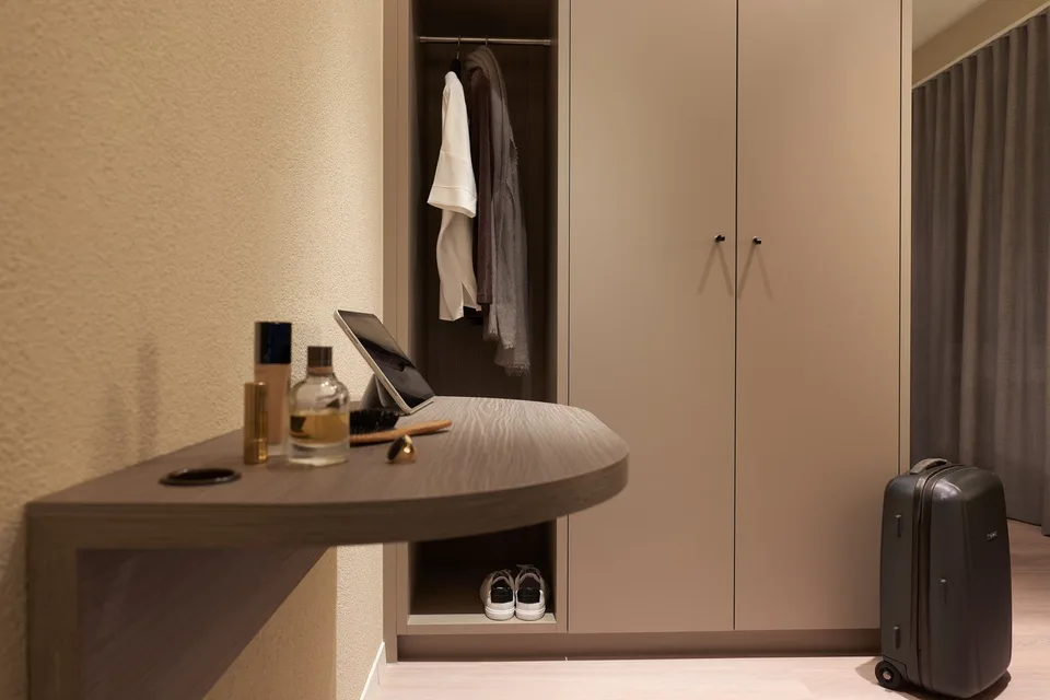 Studio Penthouse Apartment möbliert und neu renoviert in Zürich Oerlikon – foto 6 di 6