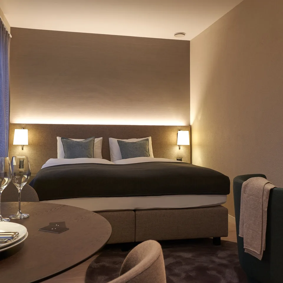 Studio Penthouse Apartment möbliert und neu renoviert in Zürich Oerlikon – foto 3 di 6