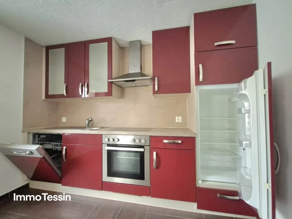 Spacious and completely renovated house with 7 bedrooms in a quiet location at a top price – photo 12 of 13