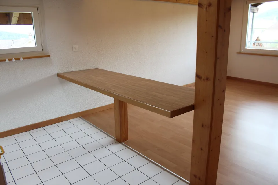 Charmante 2.5-Zimmer-Wohnung mit Bergblick in Spiez