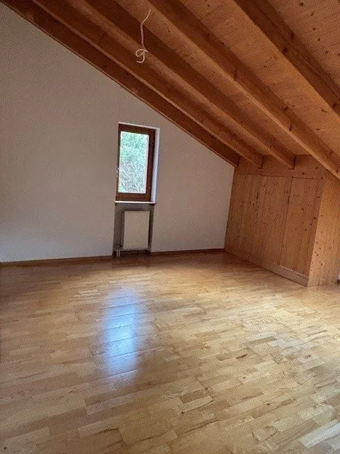 Casa unifamiliare ben tenuta di 5½ locali in posizione tranquilla e soleggiata – foto 11 di 25