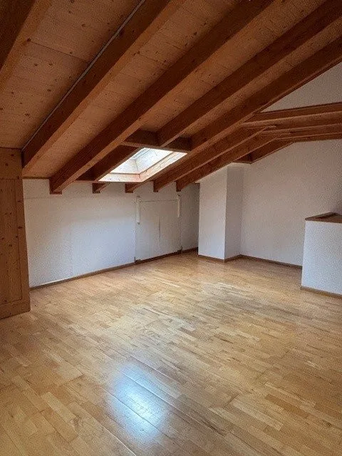 Casa unifamiliare ben tenuta di 5½ locali in posizione tranquilla e soleggiata – foto 12 di 25