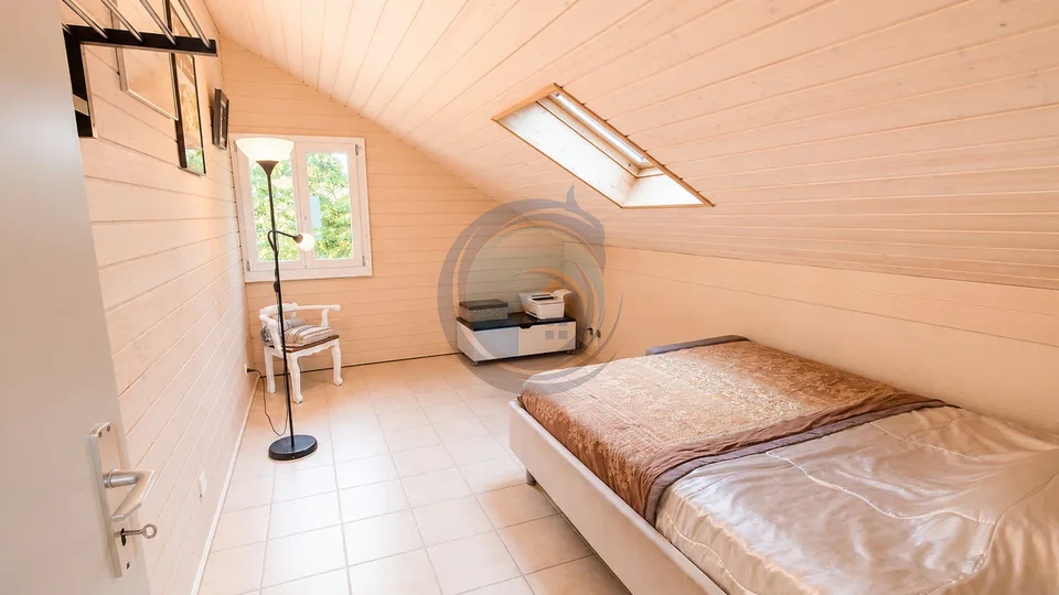 Incantevole appartamento di 4,5 locali con balcone a Brent-sur-Montreux – foto 9 di 13