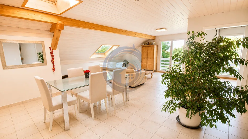 Incantevole appartamento di 4,5 locali con balcone a Brent-sur-Montreux – foto 4 di 13