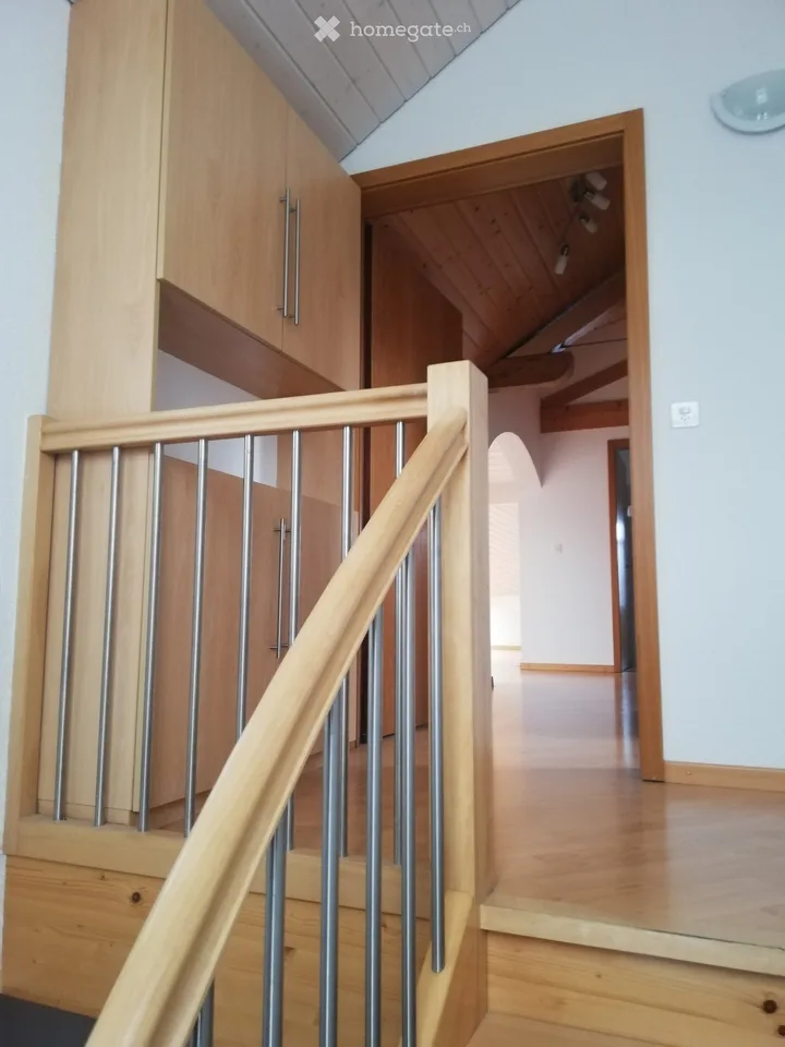 Incantevole appartamento mansardato di 4,5 locali a Schongau