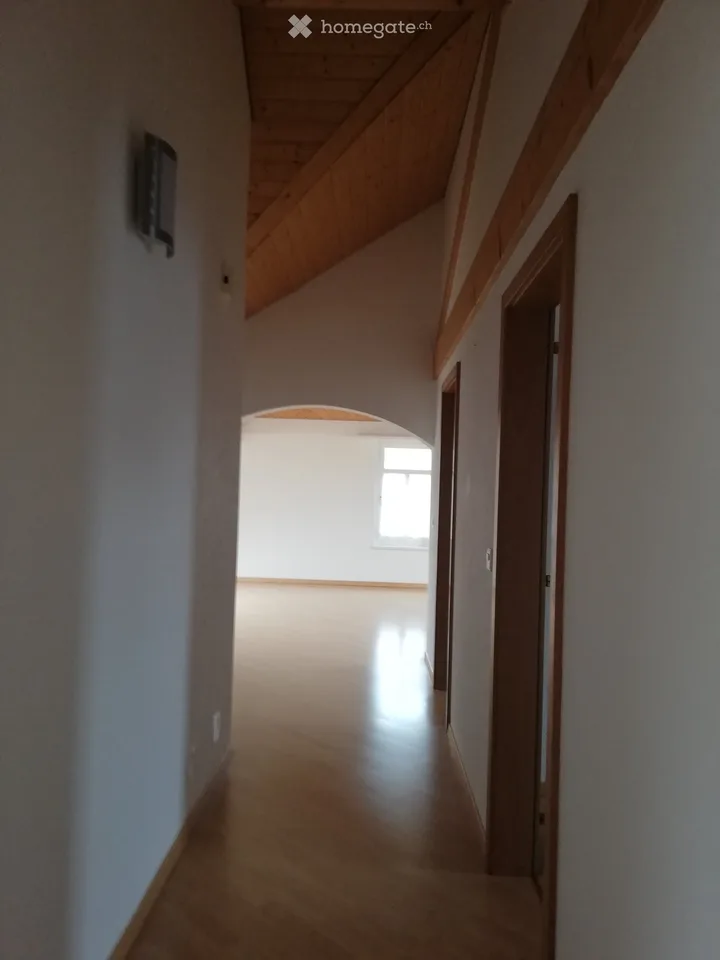 Incantevole appartamento mansardato di 4,5 locali a Schongau