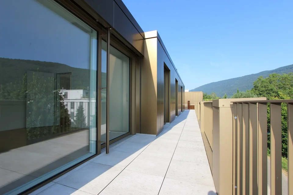 Appartamento attico unico di 4,5 locali con grande terrazza