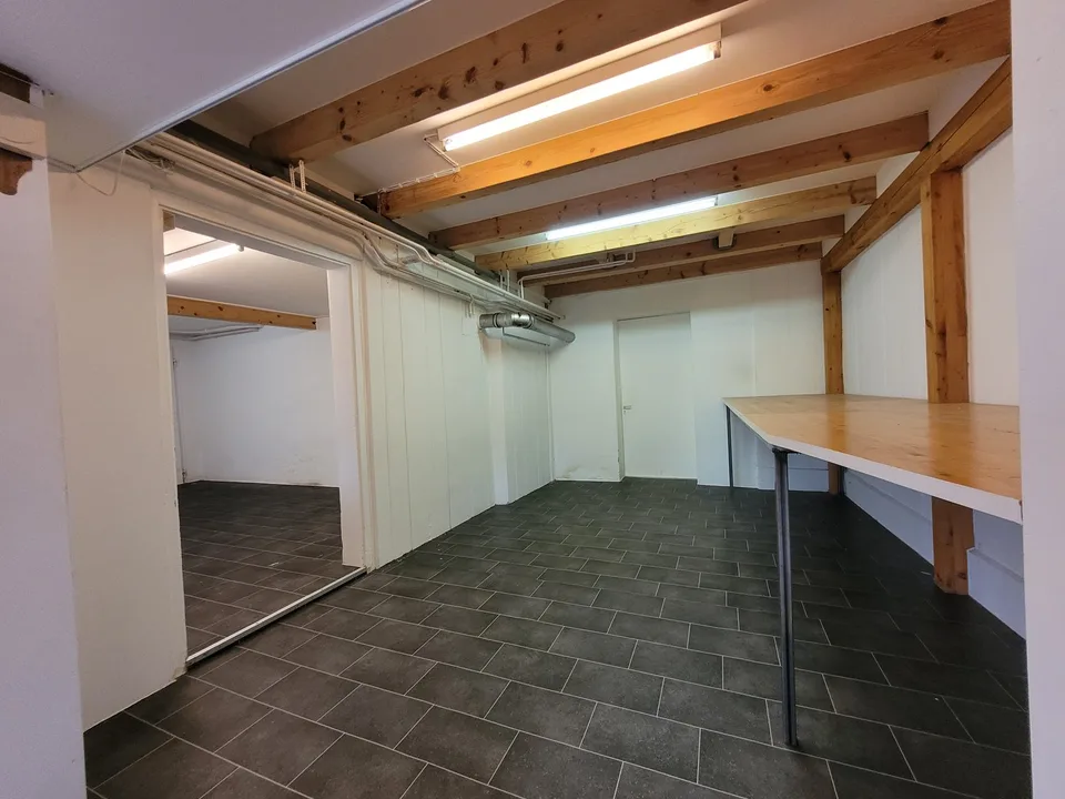 Grosszügige 6-Zimmer-Büro oder Fabrikationsräume in zentraler Lage – Foto 18 von 24