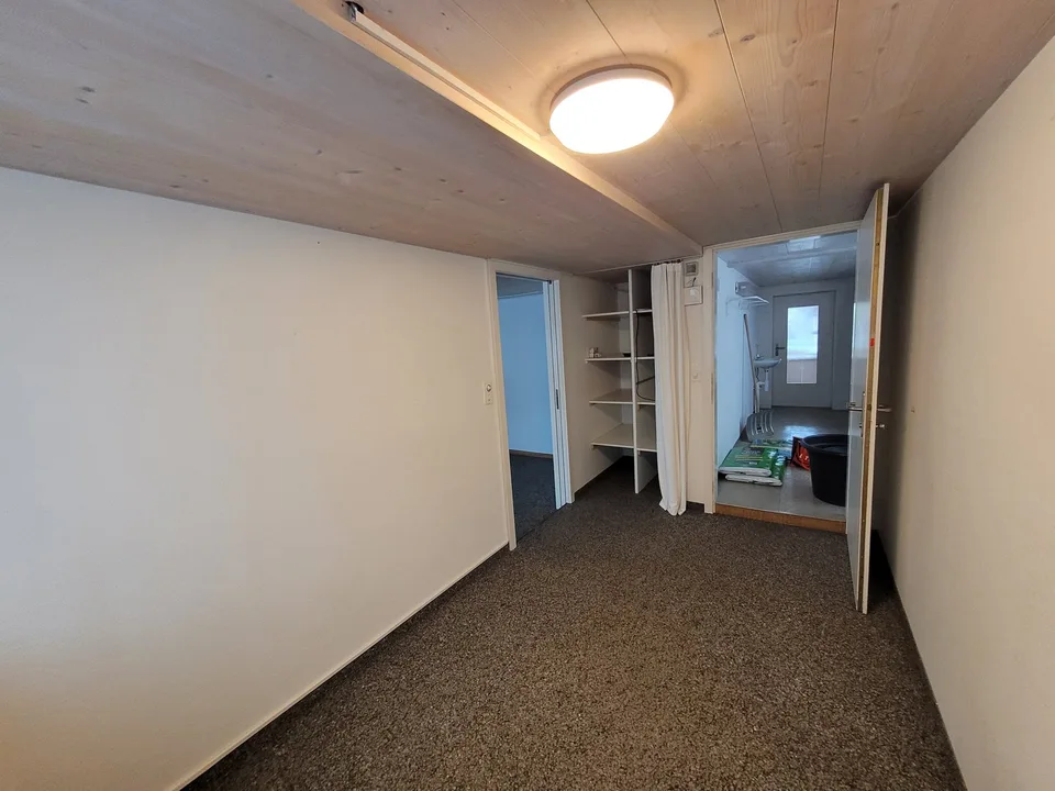 Grosszügige 6-Zimmer-Büro oder Fabrikationsräume in zentraler Lage – Foto 11 von 24