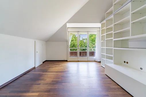 Villa représentative avec piscine et annexe séparée de 2,5 pièces à Muri – photo 10 sur 13