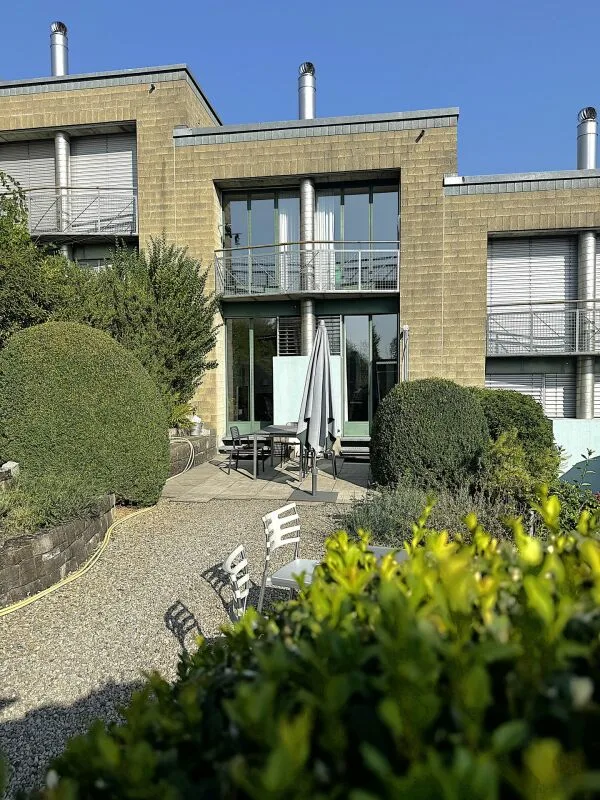 Timeless architecture meets surprising living quality – photo 5 of 28