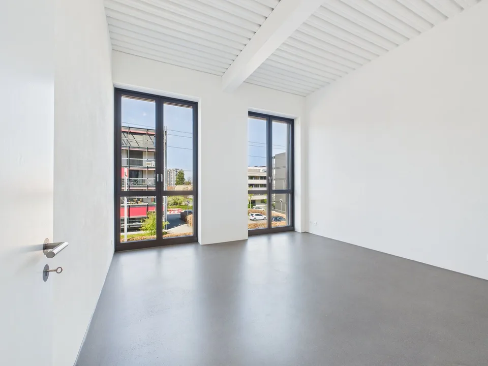 Appartement loft moderne 4 pièces à proximité de Westside – photo 7 sur 14