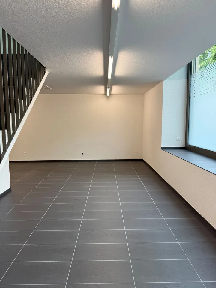 Modernes Gewerbeobjekt sucht neuen Mieter! – Foto 2 von 7