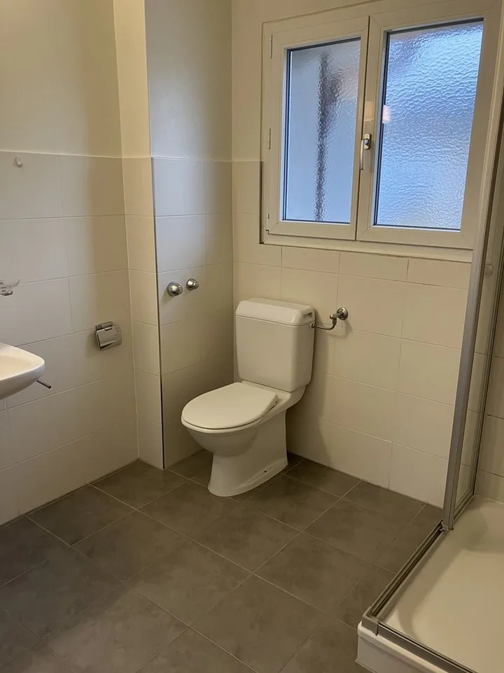 Joli appartement rénové avec balcon – photo 5 sur 7