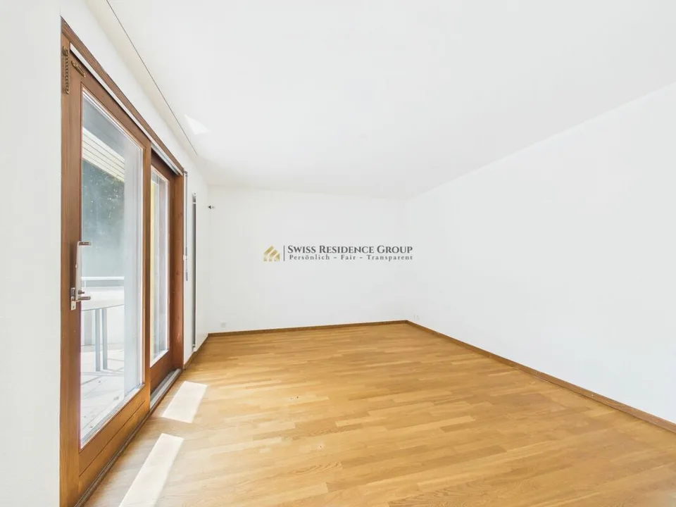 Appartement spacieux 5 pièces dans un environnement vert - vie stylée à Riehen – photo 3 sur 13