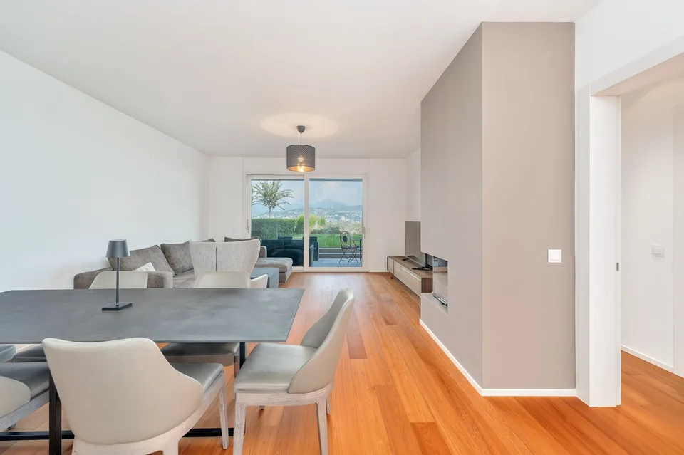 Luxuswohnung mit herrlicher Seeblick in der Residenz Emerald Living