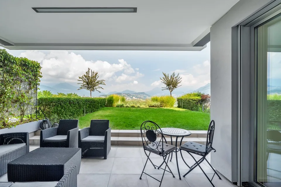 Luxuswohnung mit herrlicher Seeblick in der Residenz Emerald Living
