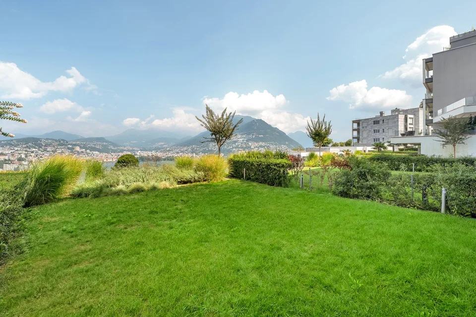 Luxuswohnung mit herrlicher Seeblick in der Residenz Emerald Living