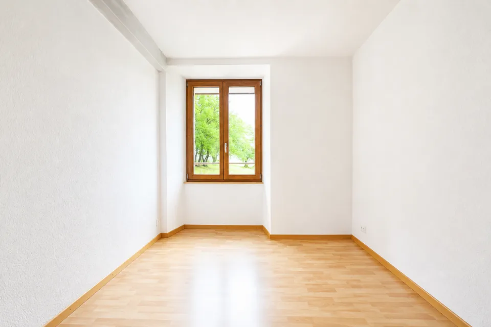 Wohnung mit 5.5 Zimmern im 1. Stock – Foto 6 von 8