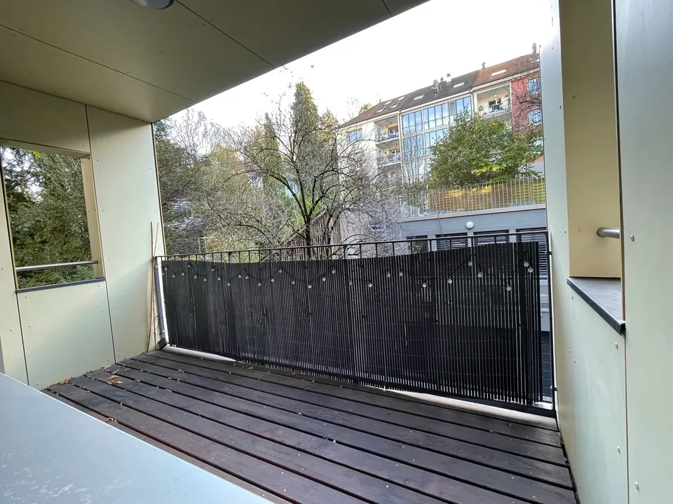 Modern 3.5-room apartment with covered balcony and private garage box – in the heart of Gundeli – photo 4 of 8