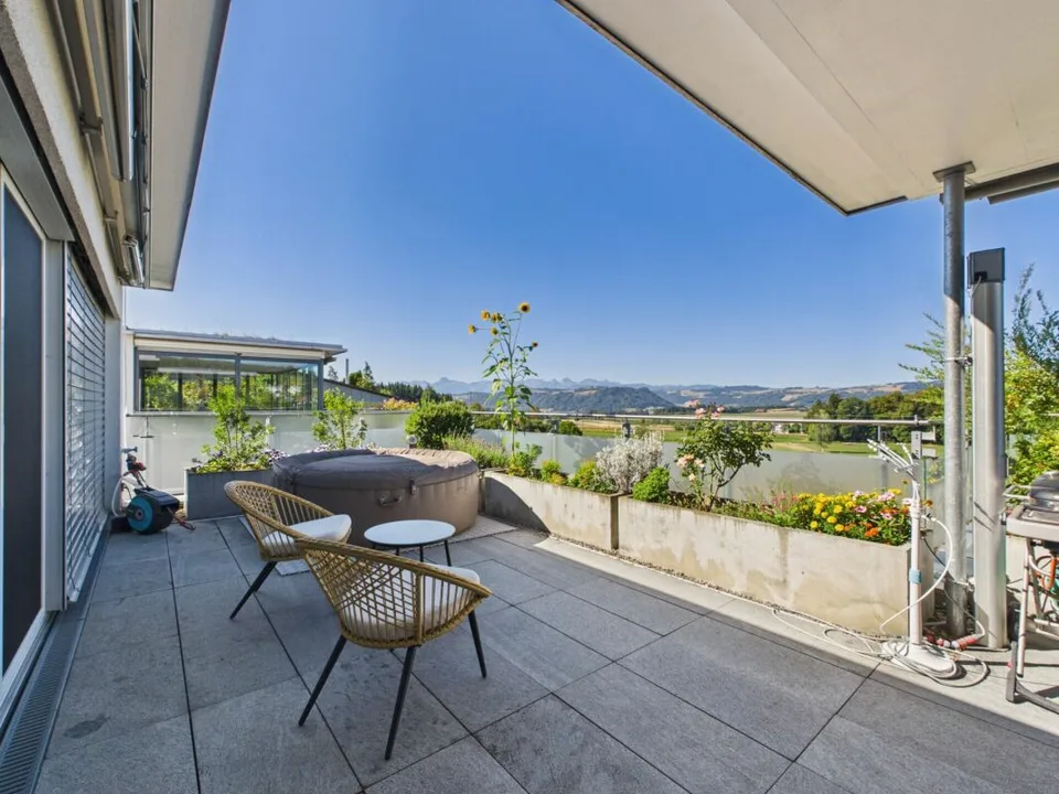 Maison de terrasse exclusive de 5½ pièces avec vue panoramique – photo 9 sur 18