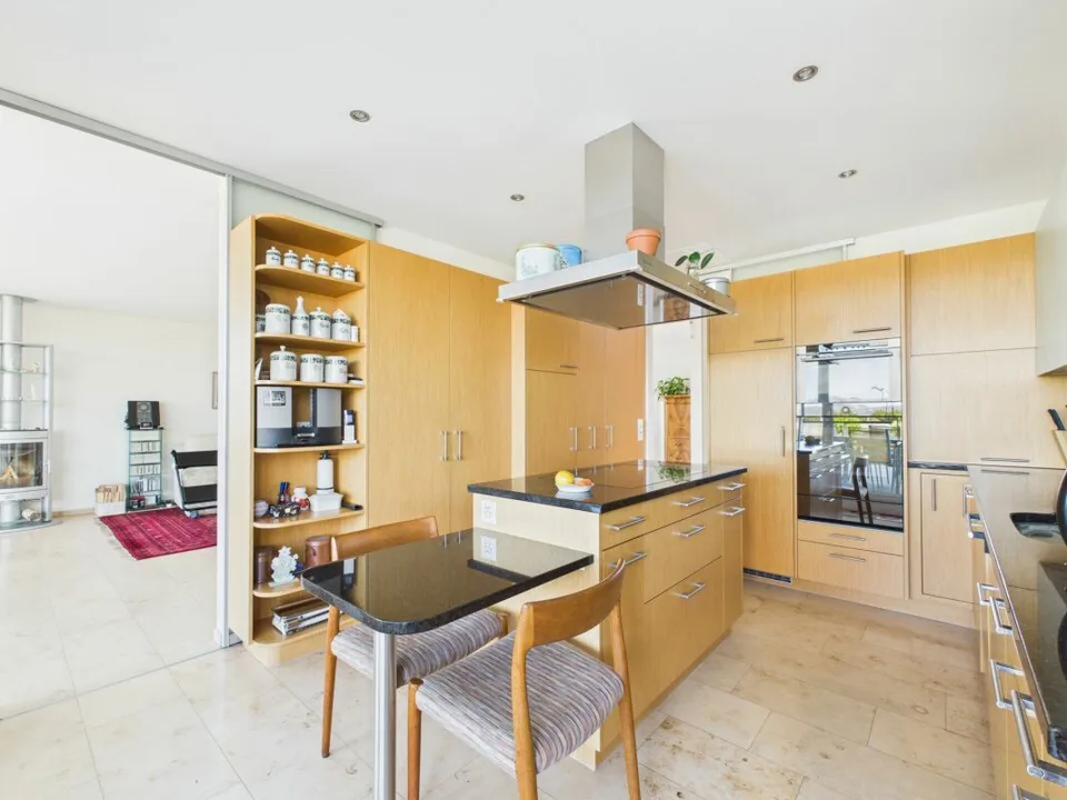 Maison de terrasse exclusive de 5½ pièces avec vue panoramique – photo 11 sur 18