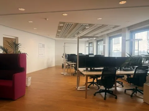 Spazio ufficio pronto per l'occupazione nel centro del distretto 5 – foto 5 di 6