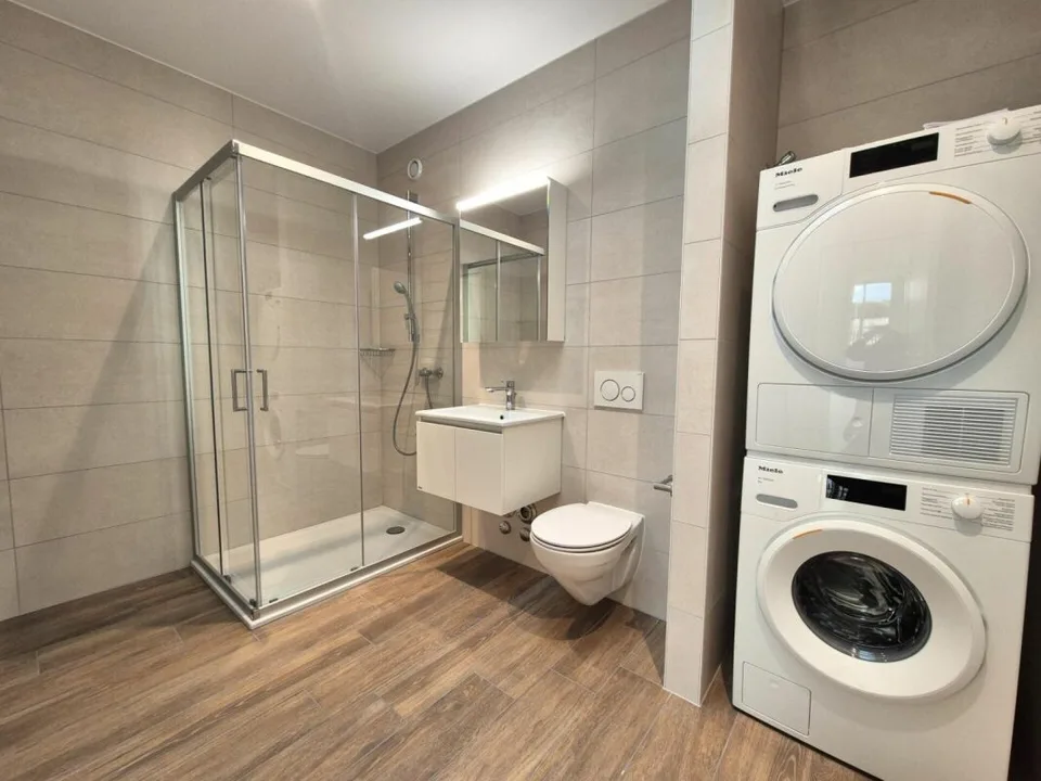 Berges 2 - Appartement 2.5 pièces au dernier étage – photo 14 sur 16