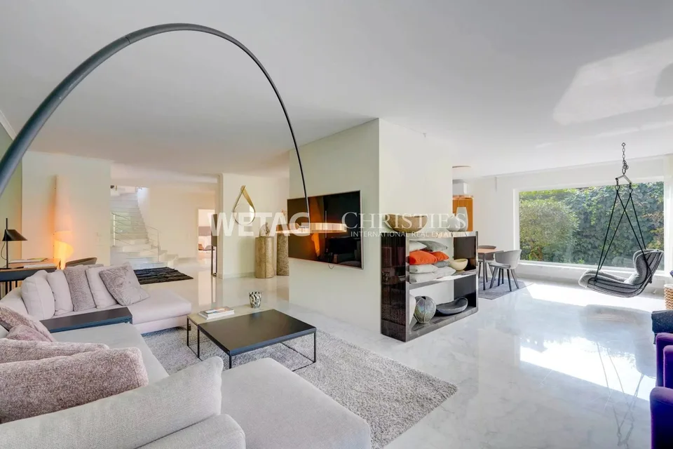 Exklusive & moderne Luxusvilla mit Aussenpool in privilegierter Lage zum Verkauf in Ascona – Foto 7 von 13