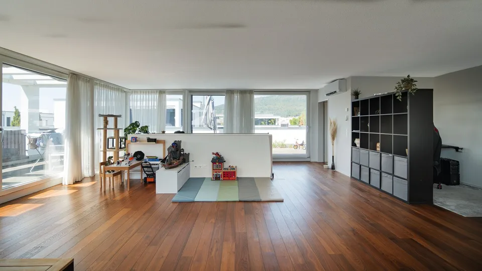Bel appartement de maisonnette 5.5 pièces avec beaucoup d'espace extérieur à Rupperswil – photo 2 sur 10
