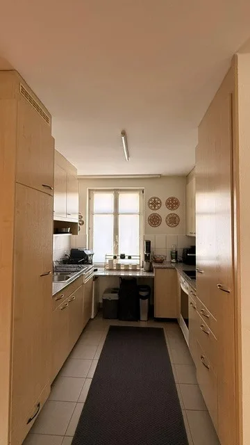 Rêve résidentiel charmant avec espace de jardin. Vivre comme dans une maison unifamiliale.