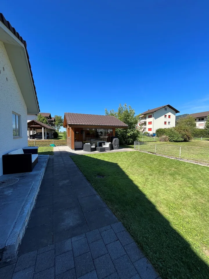 Grande casa unifamiliare in una bella posizione
