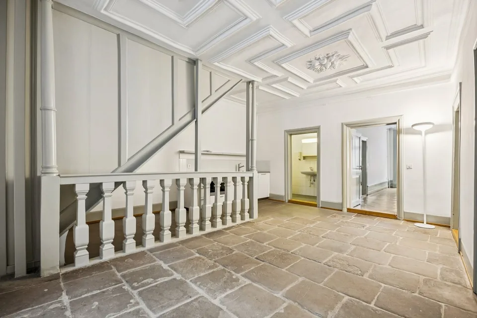 Representative 5-room office space in the old town of Schaffhausen – photo 4 of 16