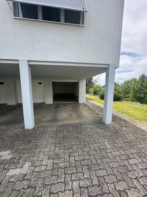 Appartamento attico attraente di 4 locali e mezzo in una zona residenziale tranquilla e soleggiata – foto 12 di 15